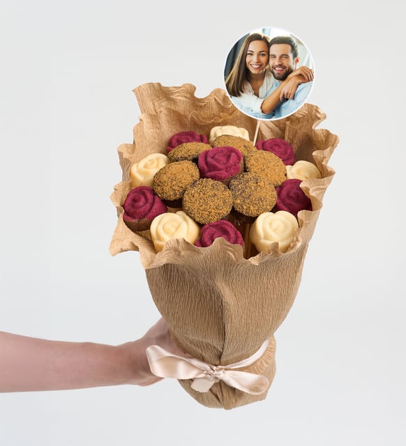 Fotoğraflı Bukette Lotus Biscoff® ve Gül Kekler